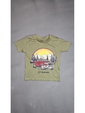 Ram Kids Green T-Shirt Size XS 4/5 Graphic Truck Tee